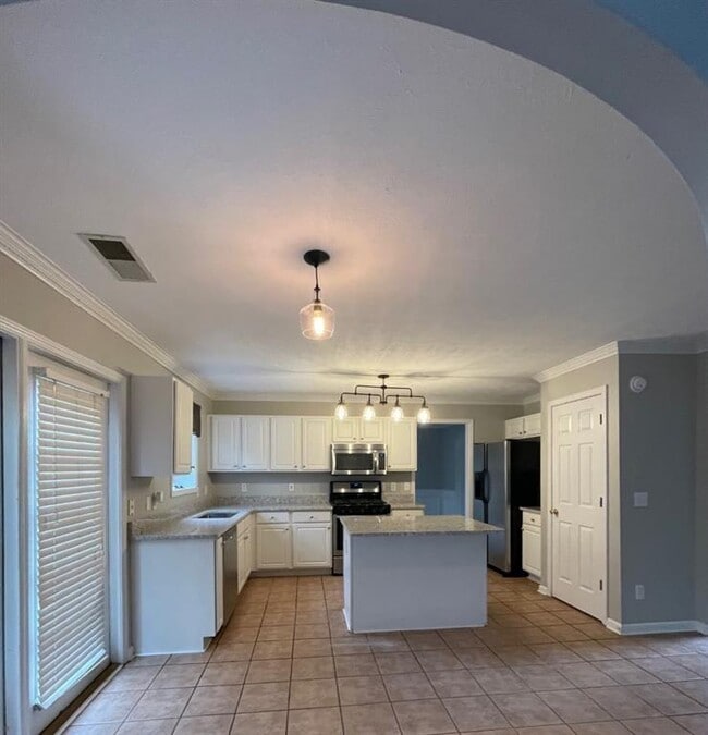 Building Photo - 3797 Seattle Pl NW