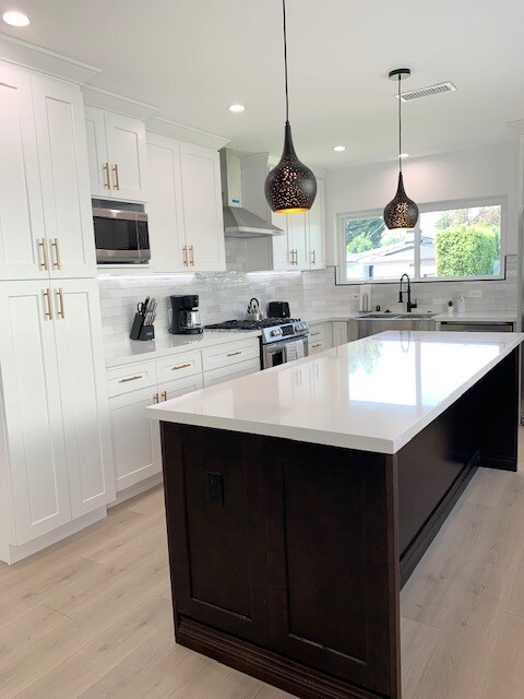 Foto del edificio - 5630 Vantage Ave