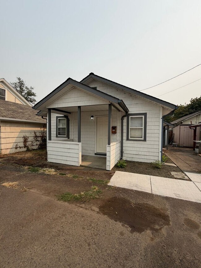 Building Photo - 2 Bedroom in Downtown Albany!