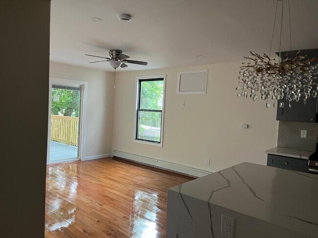 Foto del edificio - 138 37th St