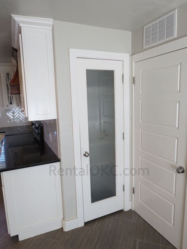 Foto del edificio - FANTASTIC - Corner Property, Open Plan, Gorgeous Kitchen - 3/2.5