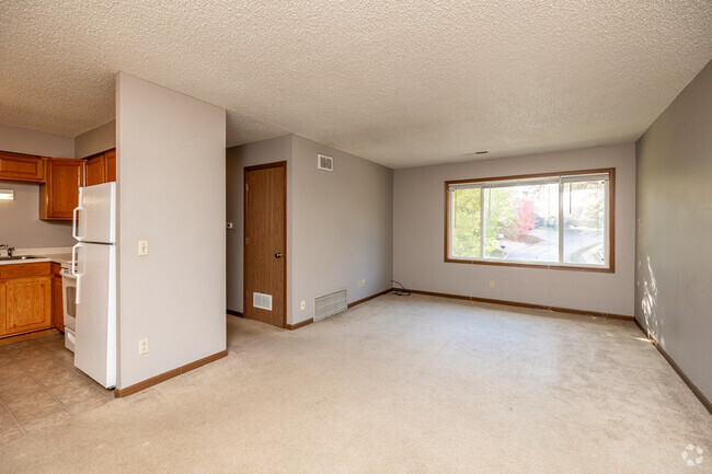 2BR, 1BA - 900 SF - 1014 Oakcrest Street Iowa City IA