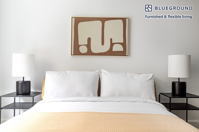 Foto del edificio - 311 W 50th St