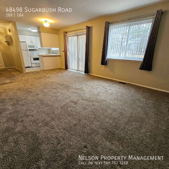 Foto del edificio - 48498 Sugarbush Rd