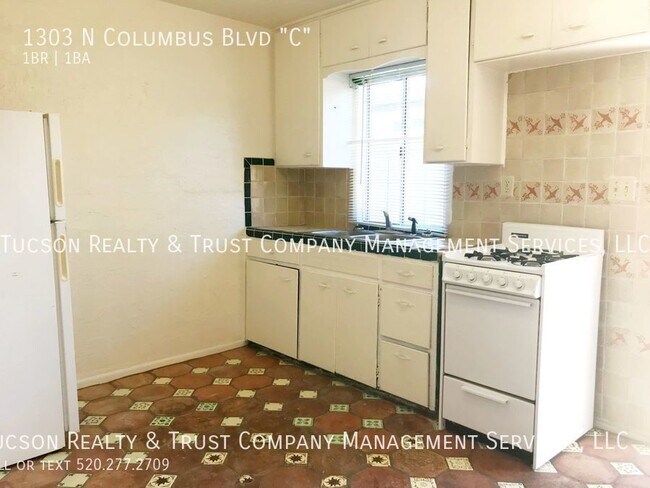 Foto del edificio - Cozy 1 bed 1 bath at Speedway and Columbus