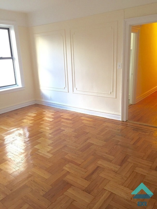 Building Photo - 364 93rd St