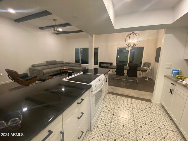 Foto del edificio - 10313 W Brookside Dr