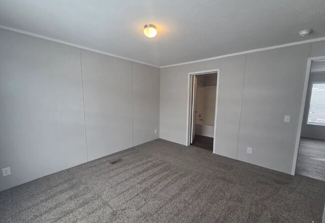 Foto del edificio - 725 Oak Ln