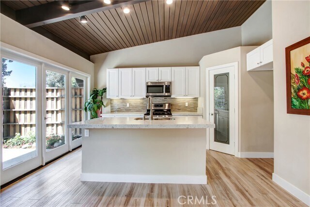 Foto del edificio - 10446 Alta Loma Dr