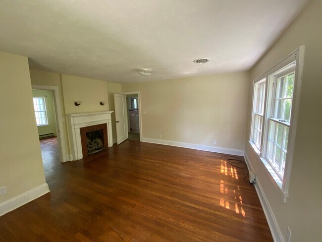 Foto del edificio - 461 Shady St