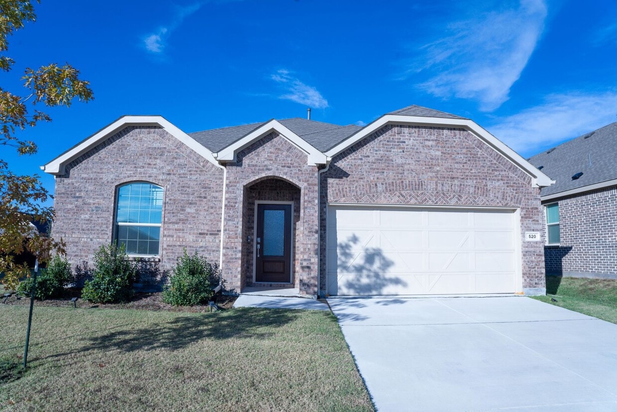 Primary Photo - Big Yard, Big Comfort — Your Little Elm Home Awaits!