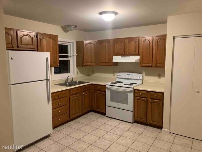 Foto del edificio - 2 br, 1 bath Condo - 329 Old Lakeshore Roa...