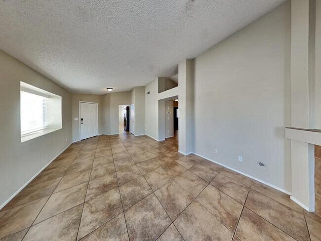 Foto del edificio - SINGLE FAMILY HOME