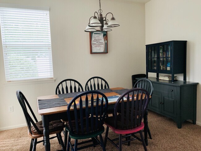 Foto del edificio - Beautiful 2 bed, 2 bath condo with 1 car garage and easy access to I-25