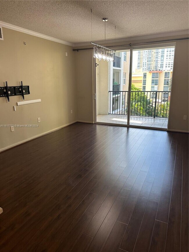 Foto del edificio - 17145 N Bay Rd