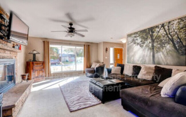 Building Photo - 2036 Evergreen Dr