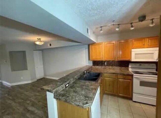 Foto del edificio - 2650 Oak Park Way