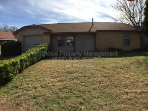 Building Photo - 5821 Fair Wind St