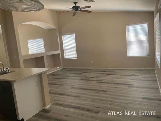 Building Photo - 5366 N Ormondo Way