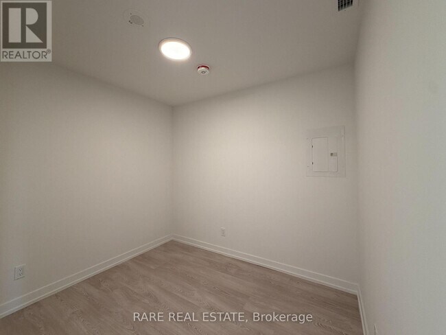 Photo du bâtiment - 35 Parliament St