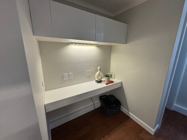 Foto del edificio - 1347 Vintner Way