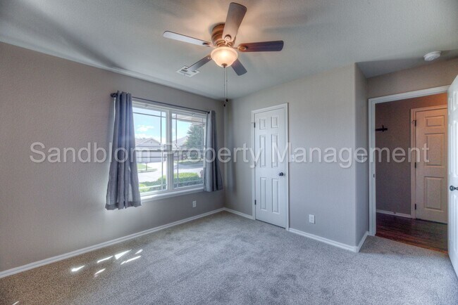 Foto del edificio - FOR LEASE | Jenks | 4 Bed, 2.5 Bath | $184...