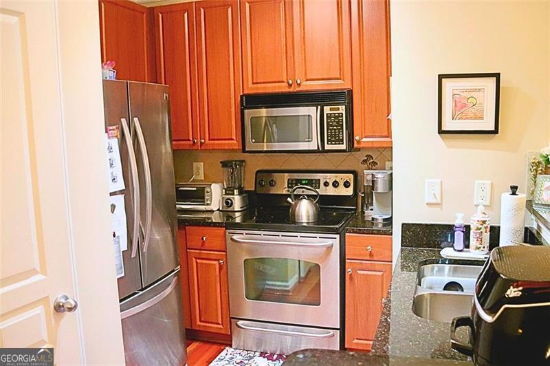 Foto principal - 10 Perimeter Summit Blvd