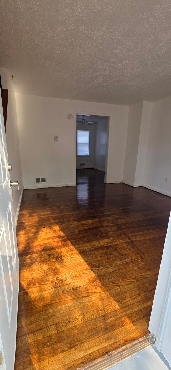 Photo - 1005 Cameron Rd- Townhome