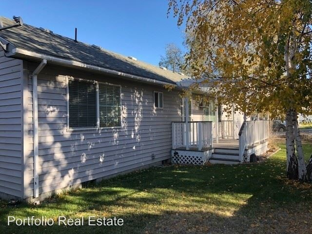 Building Photo - 3 br, 1 bath House - 415 Weil Pl