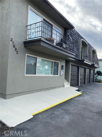 Foto del edificio - 21632 Brookhurst St