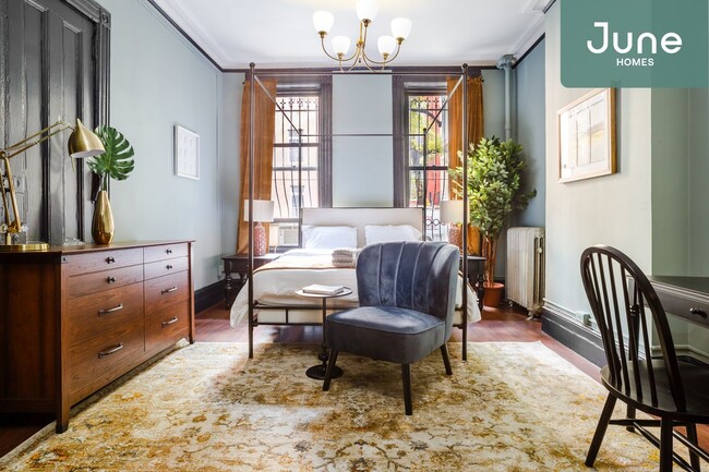 Foto del edificio - Full room in 4-bed/1.0-bath Home