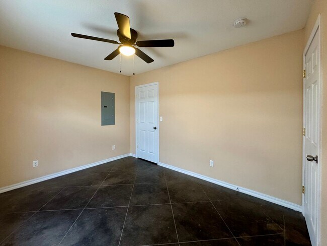 Building Photo - 2 Bed/ 2 Bath Home in Sulphur Rock