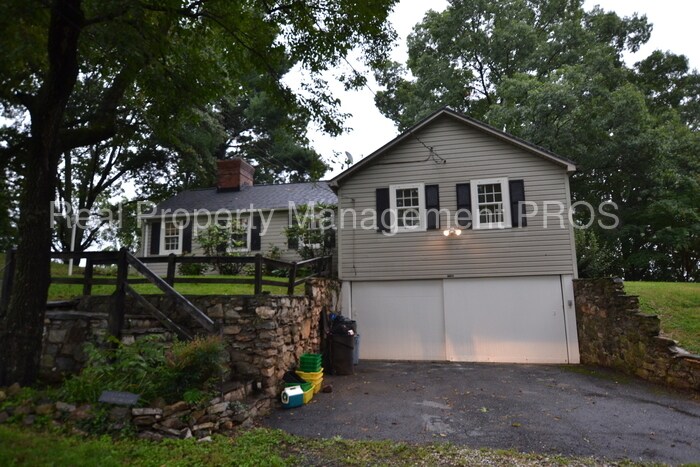 Primary Photo - 17865 Leeland Orchard Rd