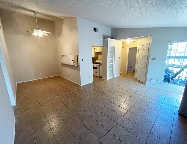 Building Photo - 12318 Dellrey Dr
