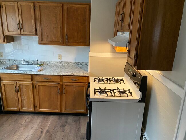 Cocina - 38 Pullman Ave
