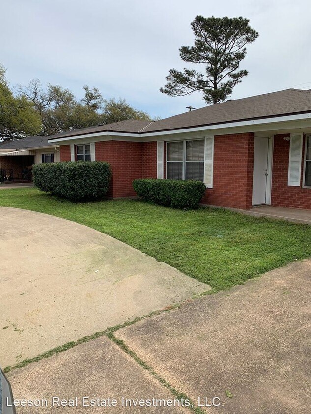 Primary Photo - 4 br, 2.5 bath House - 1139 Carolina