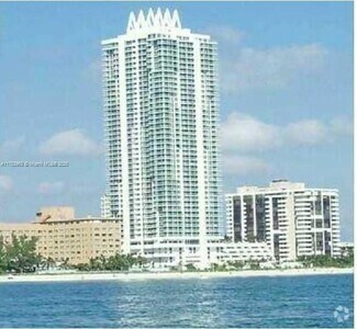 Building Photo - 6365 Collins Ave