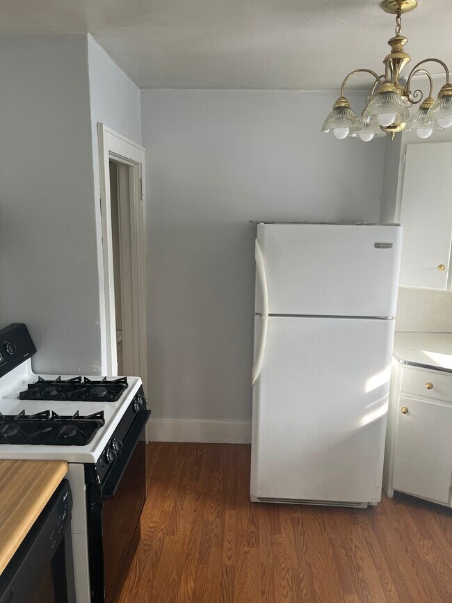 Foto del edificio - 727 Bellevue Ave