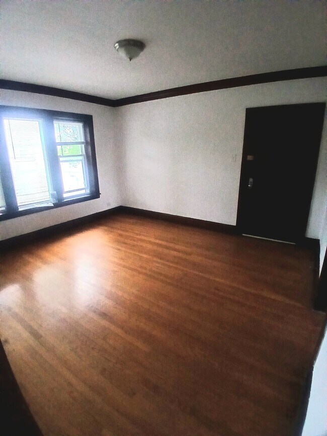 Foto del edificio - 4732 W Belden Ave