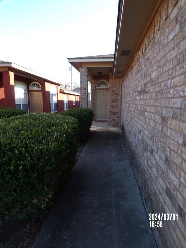 Great Townhouse House Rental in Lawton, OK