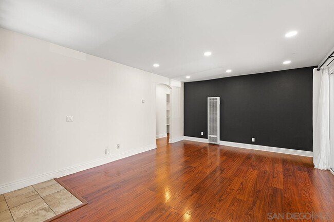 Building Photo - 10158 Camino Ruiz