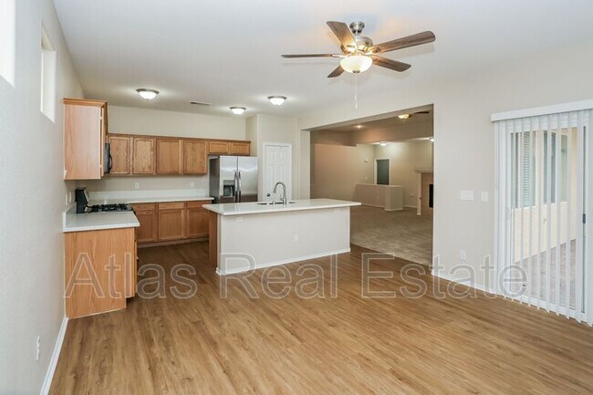 Foto del edificio - 8924 Loggers Mill Ave