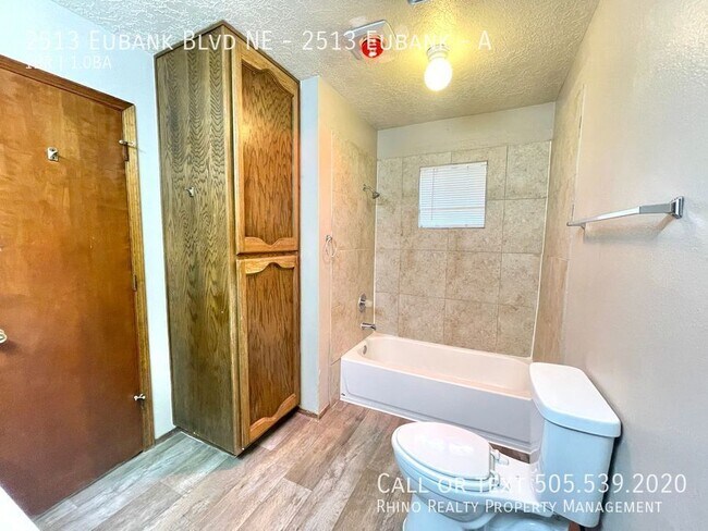 Foto del edificio - 2513 Eubank Blvd NE