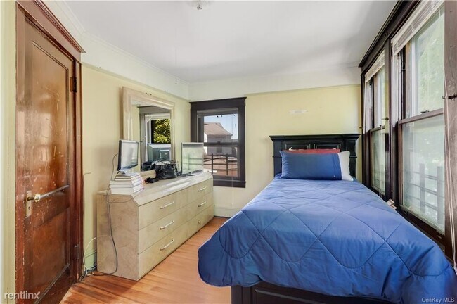 Building Photo - 3 br, 2 bath House - 3 Prospect Dr