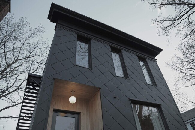 Photo du bâtiment - 830 Fisher Av