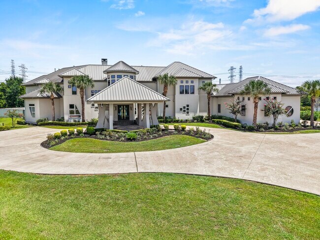 Building Photo - 4043 Maranatha Dr