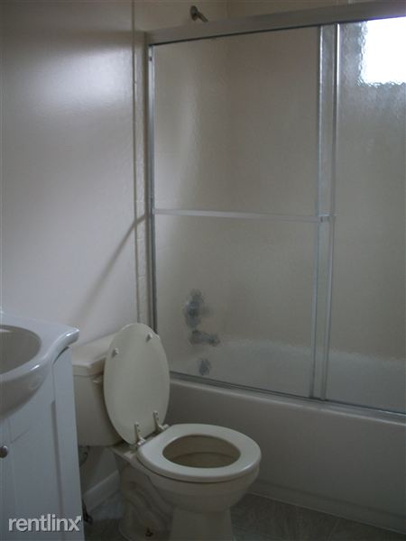 Building Photo - 404 Winston Ct