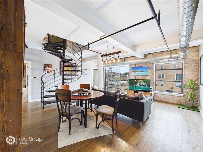 Building Photo - 2221 N Lister Ave