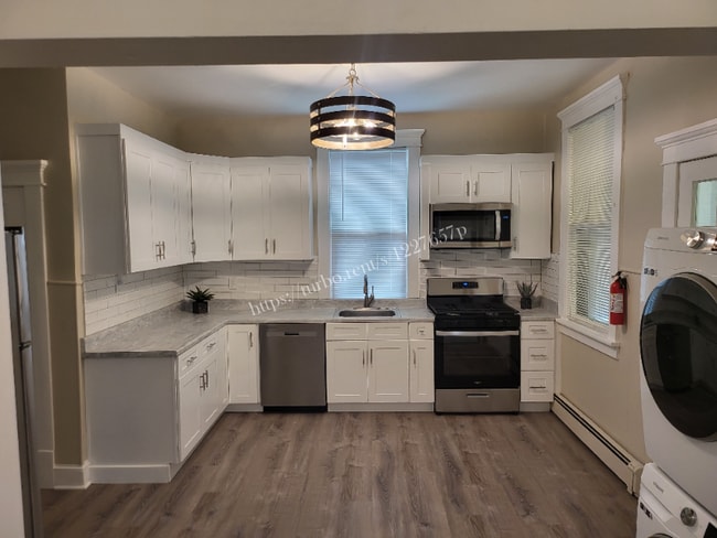 Building Photo - 254 Woodbridge Ave