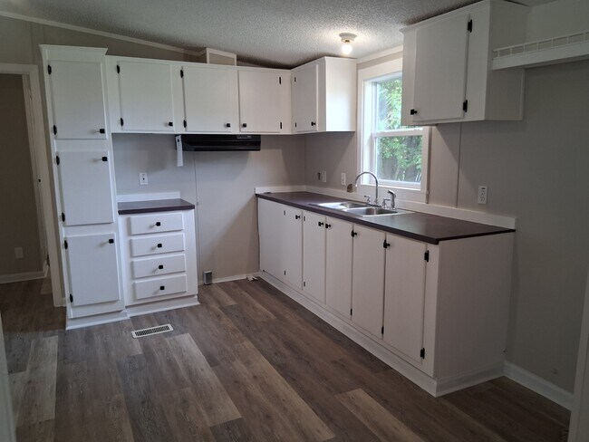 Foto del edificio - 110 Chinquapin Ln